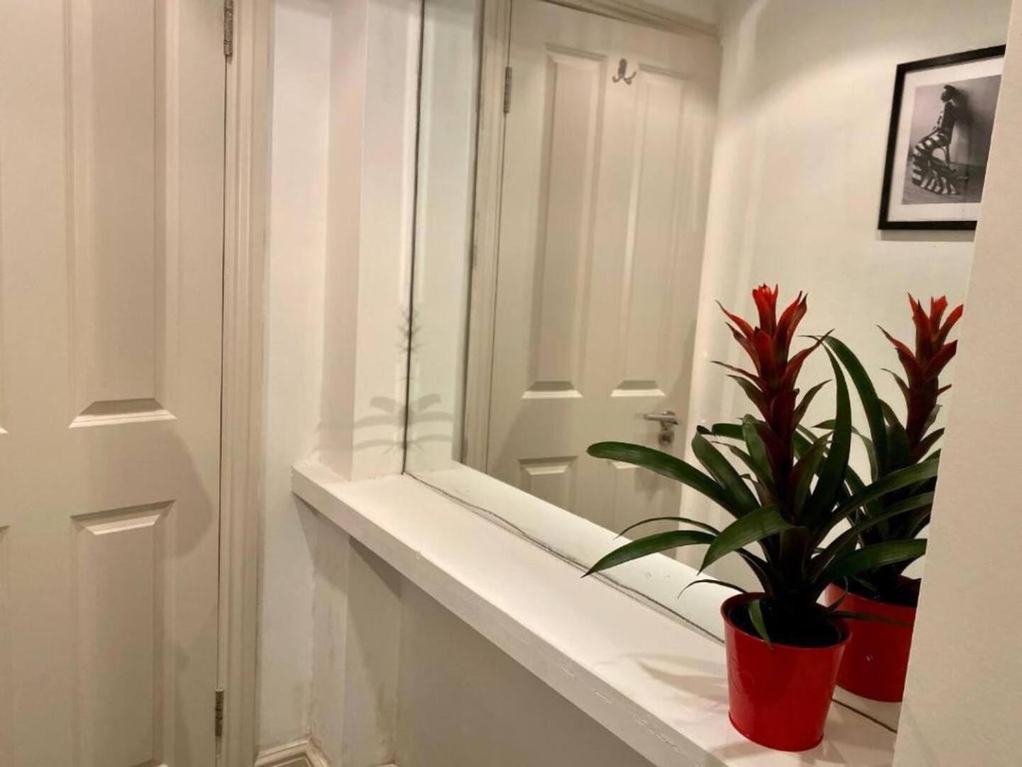 Апартаменты Niru Experience Hidden Gem In Chelsea 2Bd 2Ba Лондон Экстерьер фото