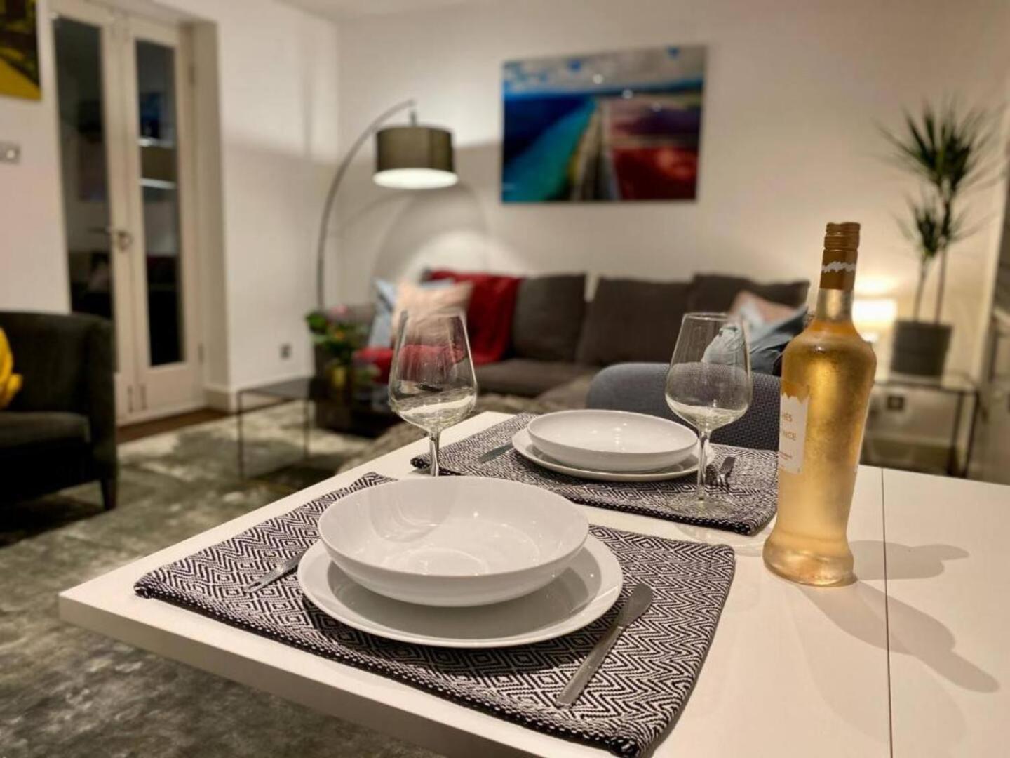 Апартаменты Niru Experience Hidden Gem In Chelsea 2Bd 2Ba Лондон Экстерьер фото